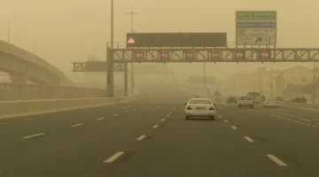 طقس الليلة بارد مع ظهور سحب متفرقة في السماء